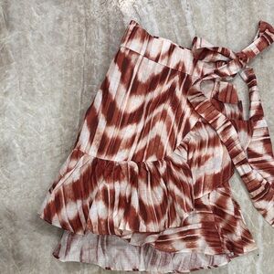 Banana Republic; ladies size medium ruffle skirt